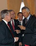 Les ministres des affaires étrangères anglais, américain et français: J. Straw, C. Powell, D. de Villepin